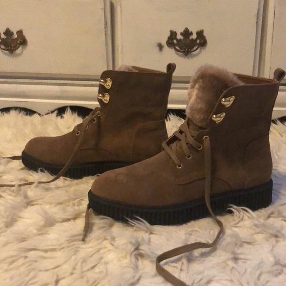 Brand New Le Château brown boots - Picture 2 of 6